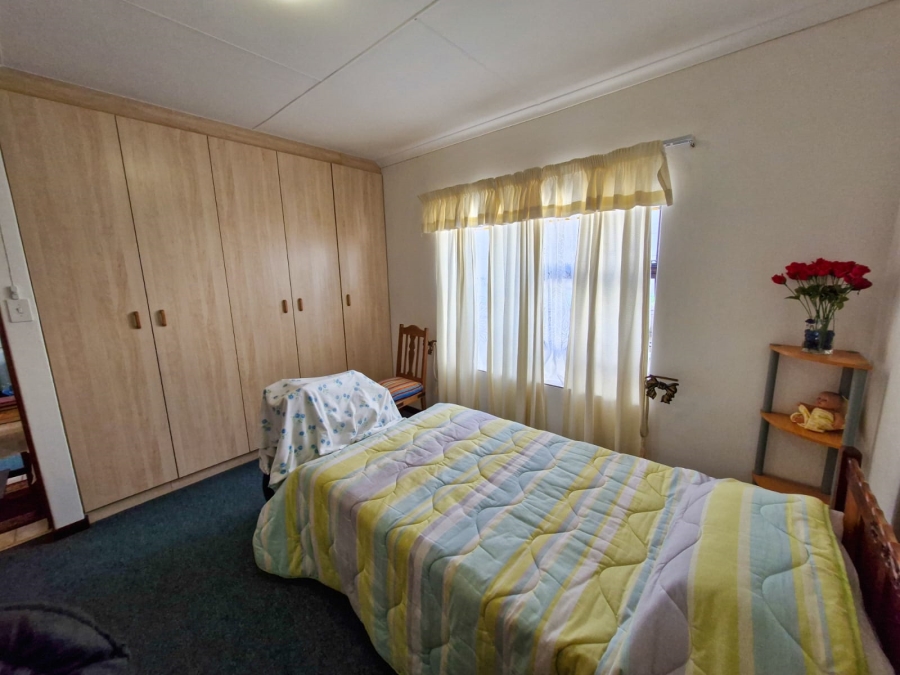 3 Bedroom Property for Sale in Fraaiuitsig Western Cape